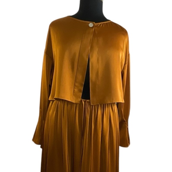 NAP Free Flowing Cropped Jacket Lounge Wear Pleated Sleeve Cuff in Warm Amber - Picture 2 of 14